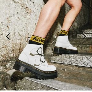 DR MARTENS Devon heart white boot